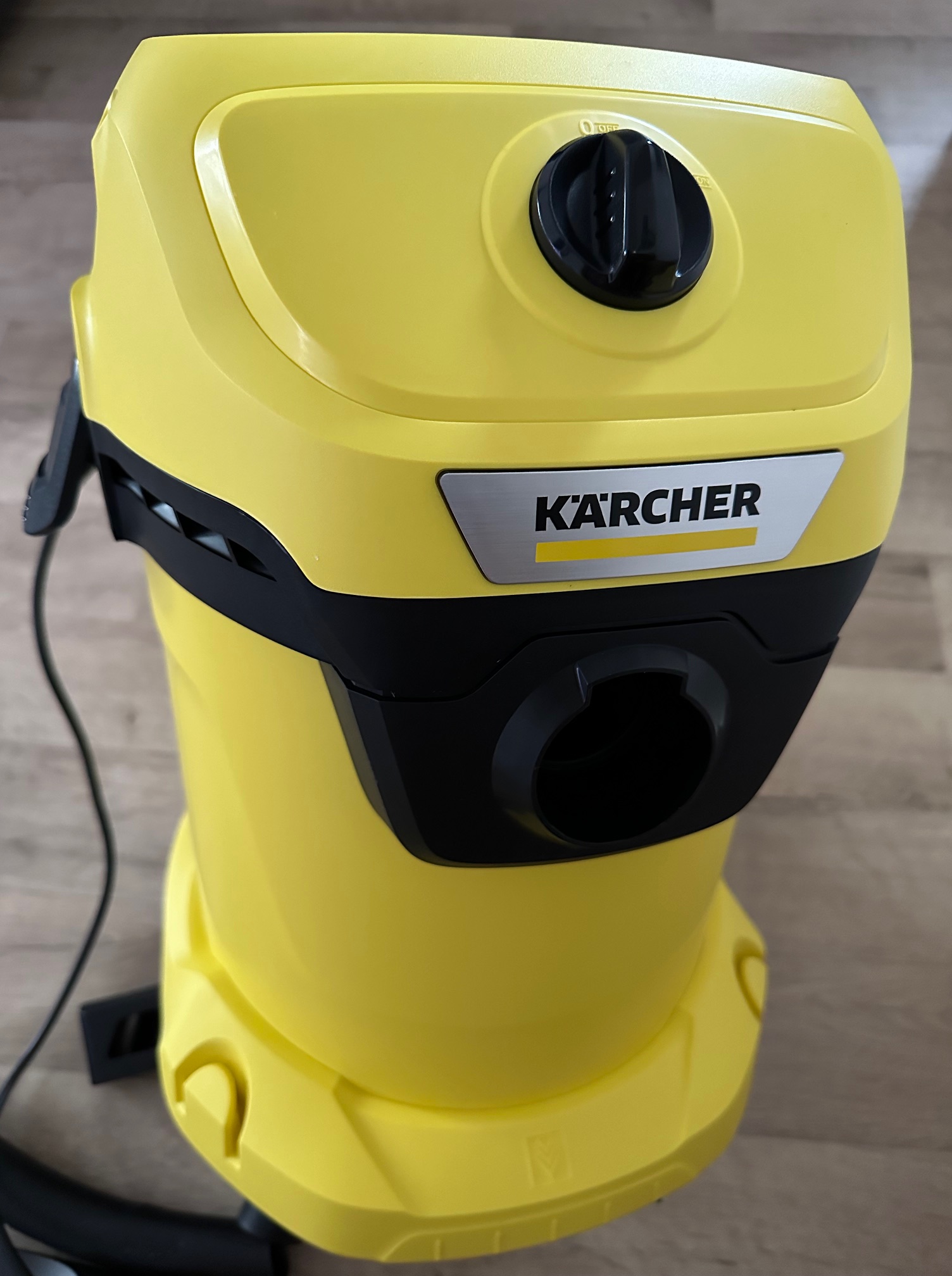 Kärcher WD 3 1000W viacúčelový vysávač